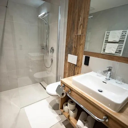 Apart-hotel Dandler - Und *