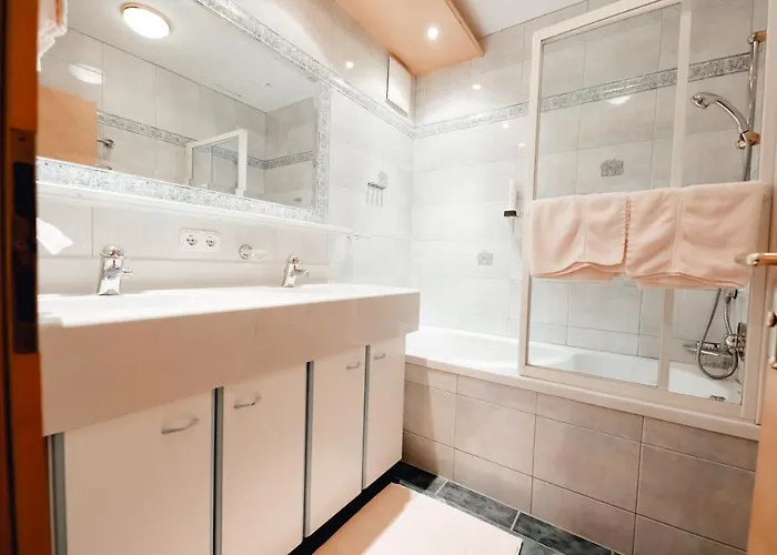 Aparthotel Dandler - Und