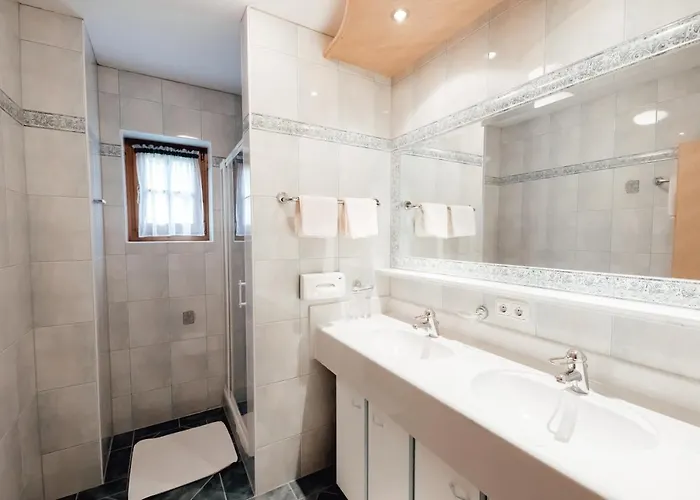 Aparthotel Dandler - Und