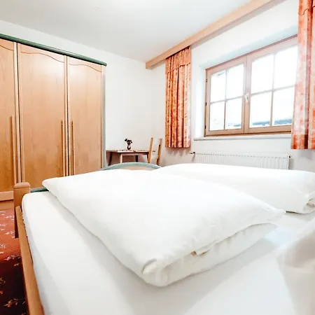 Aparthotel Dandler - Und *