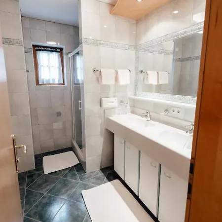 Appart hôtel Zimmer & Ferienwohnungen Dandler 4*