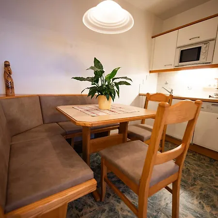 Zimmer & Ferienwohnungen Dandler Appart hôtel 4*